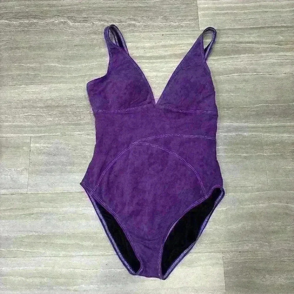 90s Purple Vintage One-Piece Swimsuit | Magicsuit | Size 14 - Picture 1 of 5